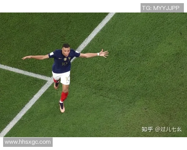 姆巴佩首秀梅开二度点燃全场球迷热情高呼这一票值回票价